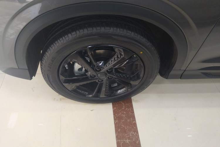 Used Geely Auto Coolray 2025 Bin Yue L 1.5T DCT Starlight Edition
