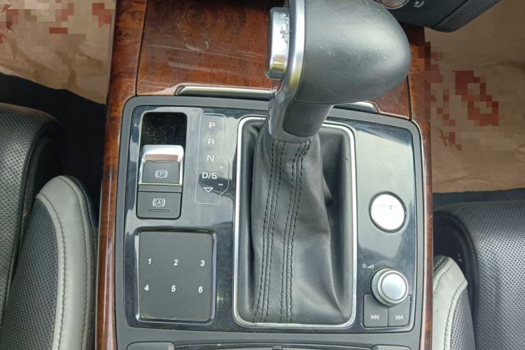 Used Audi A7  Gear Lever