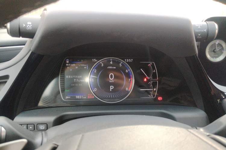 Used Lexus ES 2023 200 Excellence Edition
