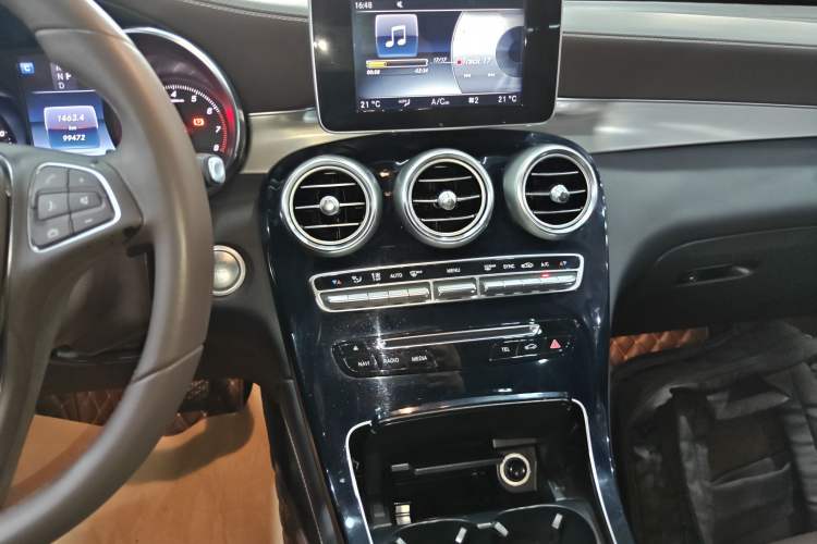 Used Mercedes-Benz GLC 2017 GLC 200 4MATIC Audio And AC Panel