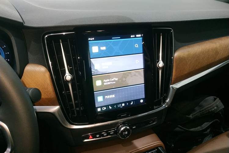 Used Volvo S90 2024 B5 Zhiyi Luxury Edition