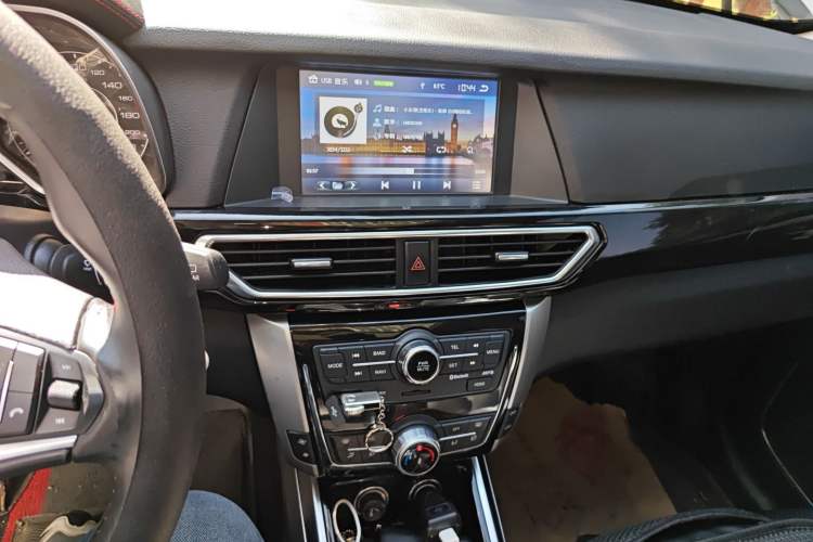 Used Zotye Domy X5 2017 Upgraded Model 1.5T Manual Supreme Edition