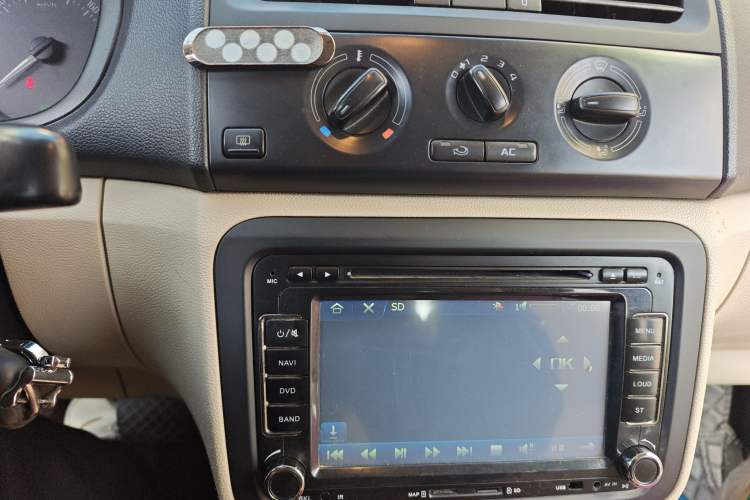 Used Skoda Fabia 2012 1.4L Automatic Crystal Edition
