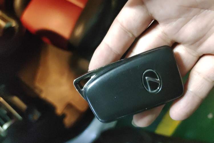 Used Lexus IS 2015 200T Leading Edition