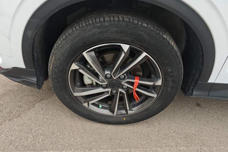 Used Geely Auto Coolray 2023 1.5T DCT Platinum Edition Exterior 4