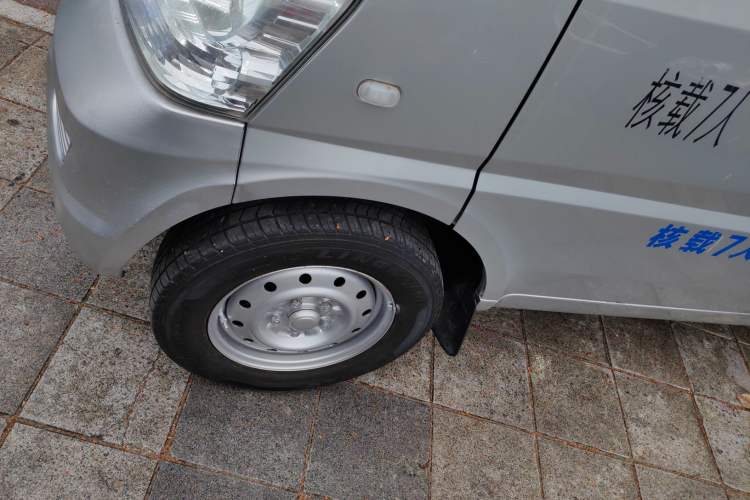 Used Wuling Rongguang EV 2020 Basic Version 7-Seater 300 km Exterior 7