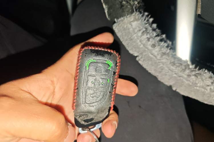 Used Dongfeng Aeolus AX7 2018 1.6T Automatic Luxury Special Edition Vehicle Key