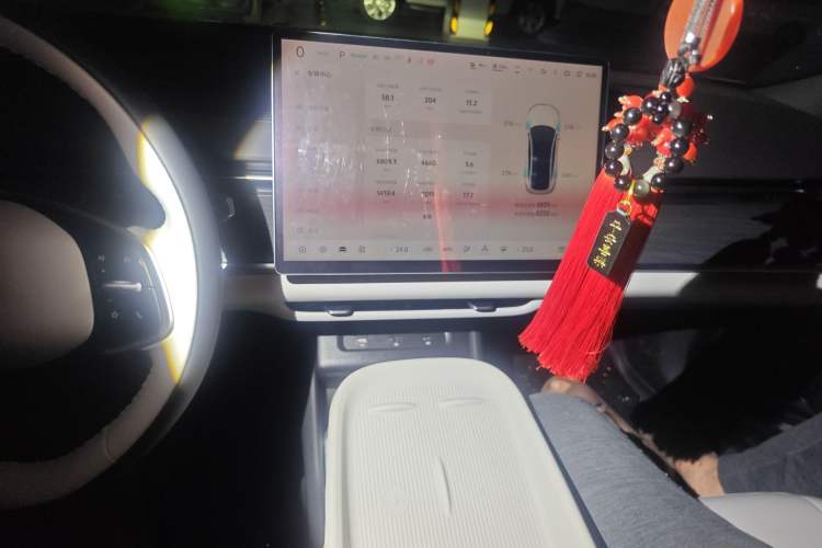 Used CHANGAN NEVO A07 2025 Blue Whale Range-Extending Model 140 Elite Version
