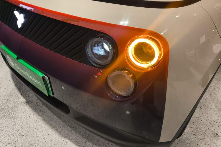 Used firefly 2025 Illuminated Edition
