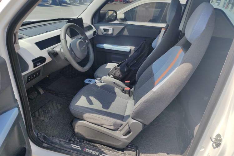 Used Geely Galaxy Panda 2024 Panda Mini 200km Endurance Bear
