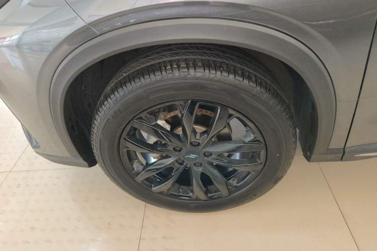 Used CHANGAN OSHAN X5 PLUS 2023 Revised Version 1.5T DCT Navigation Edition Left Front Wheel Hub