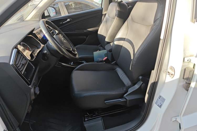 Used Jetta VS5 2022 280TSI Automatic Trendy Pro Version