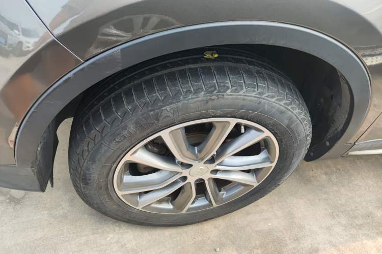 Used Geely Auto Emgrand X7 Sport 2018 1.8TD Automatic Two-Wheel Drive Smart Connect 4G Internet Edition
