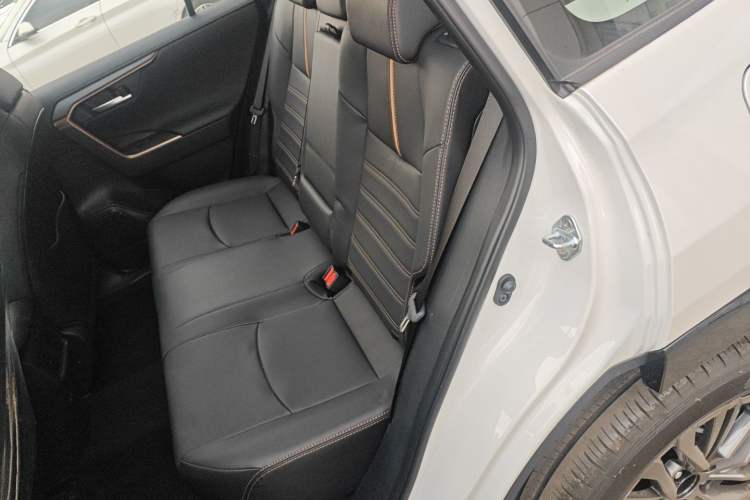 Used Toyota Wildlander 2024 2.0L CVT Two-Wheel Drive Luxury PLUS Edition Left Rear Seat