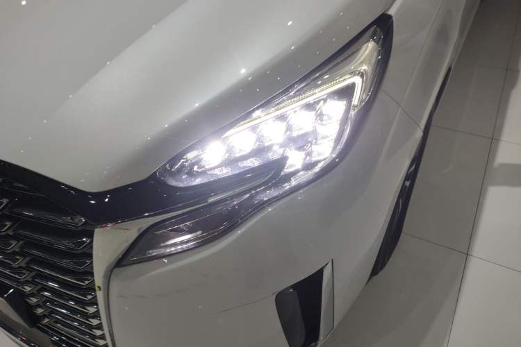 Used Buick GL8 2023 ES Lu Zun Comfort Model