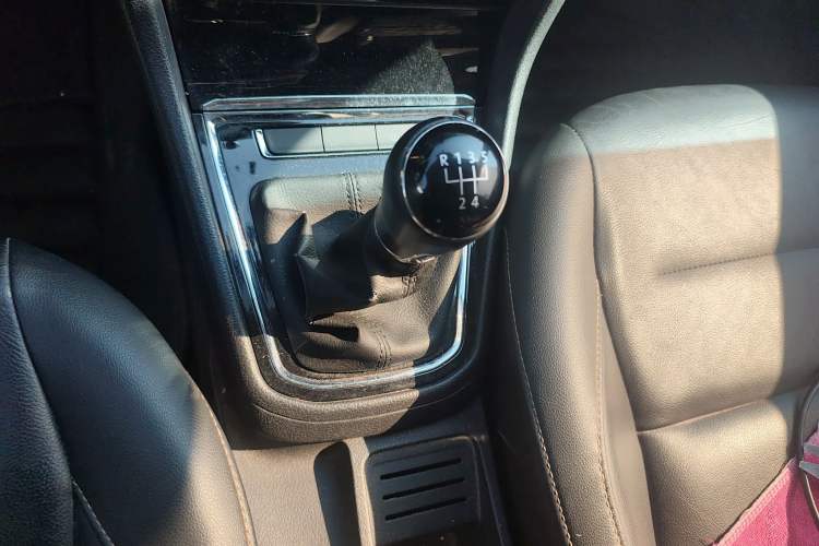 Used Volkswagen Bora 2016 1.6L Manual Comfort Model
