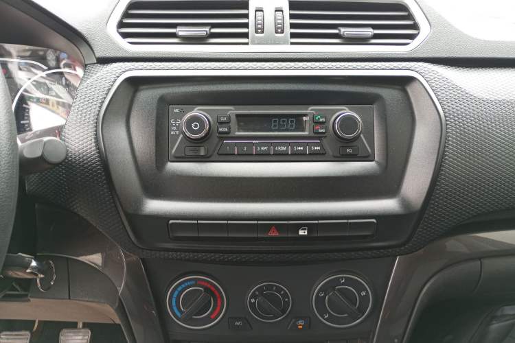 Used Great Wall Wingle 5 2023 "Dry Meal" Version 1.5T Gasoline Two-Wheel-Drive Advanced Large Double
