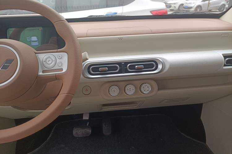 Used Wuling Hongguang MINIEV 2024 3rd Generation 215km Youth Edition