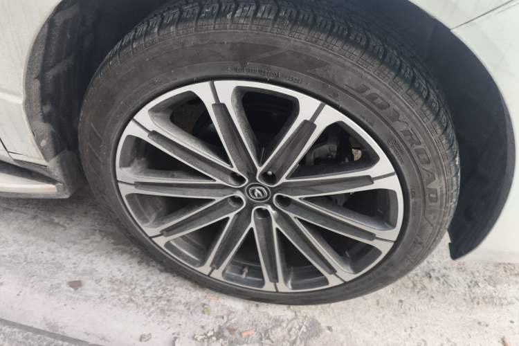 Used CHANGAN UNI-K 2021 2.0T Prestige Edition Right Front Wheel Hub