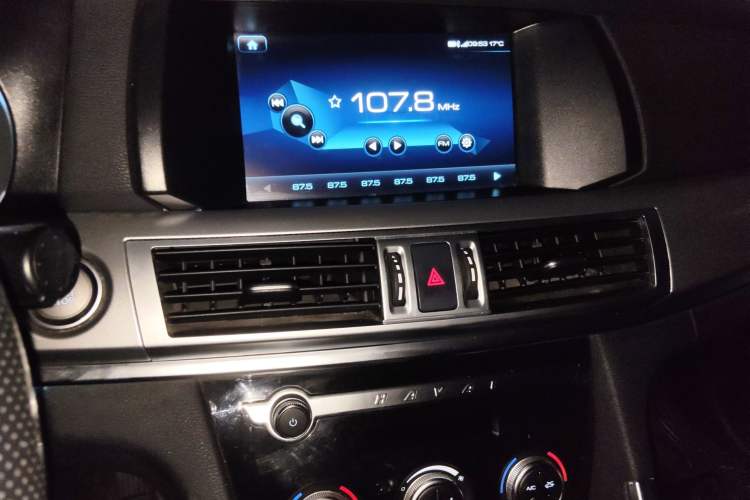 Used Haval H7 2018 Revised Version Blue-Label H7 2.0T Automatic Smart Enjoyment Trim Audio And AC Panel