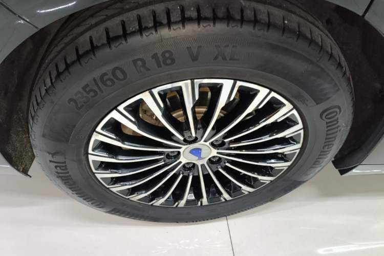 Used Denza D9 2022 DM-i 970 Four-Wheel Drive Prestige Model