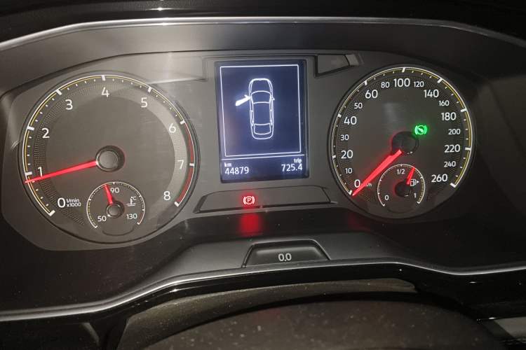 Used Volkswagen Sagitar 2020 200TSI DSG Comfort Version China VI Standard Odometer Close Up