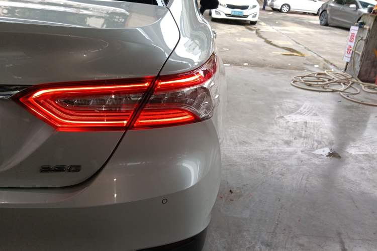 Used Toyota Camry 2018 2.5G Luxury Edition
