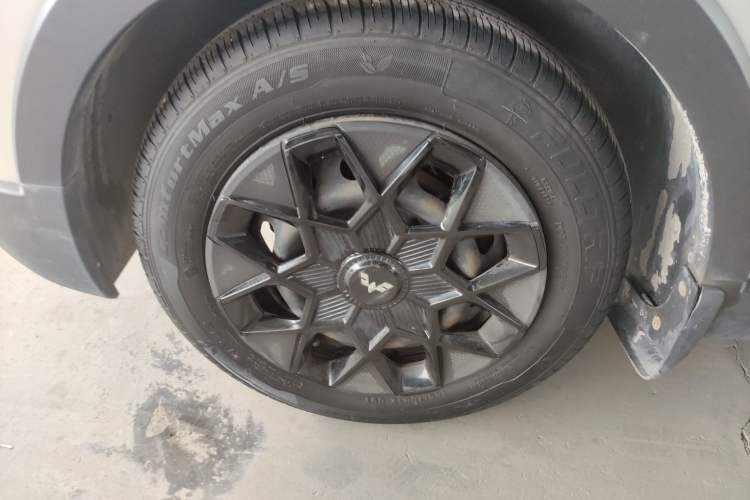 Used Wuling Hongguang MINIEV 2022 GAMEBOY 300km Urban Wind-Chasing Limited Edition Left Front Wheel Hub