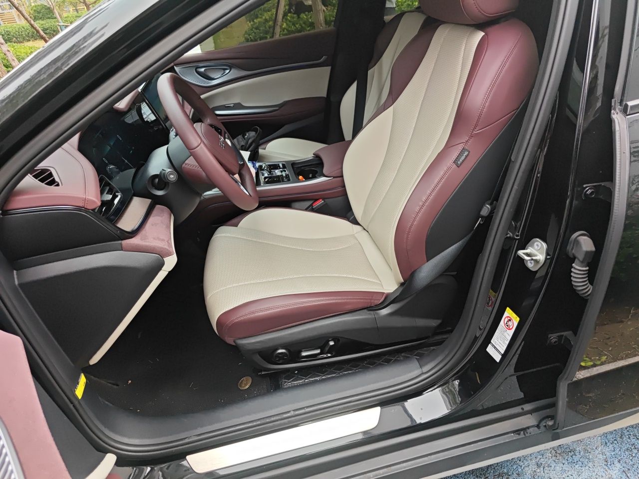 BYD Seal 2023 DM-i 1.5T 121km Prestige Model — снимка 14