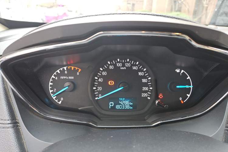 Used Ford Escort 2015 1.5L Automatic Fashion Model
