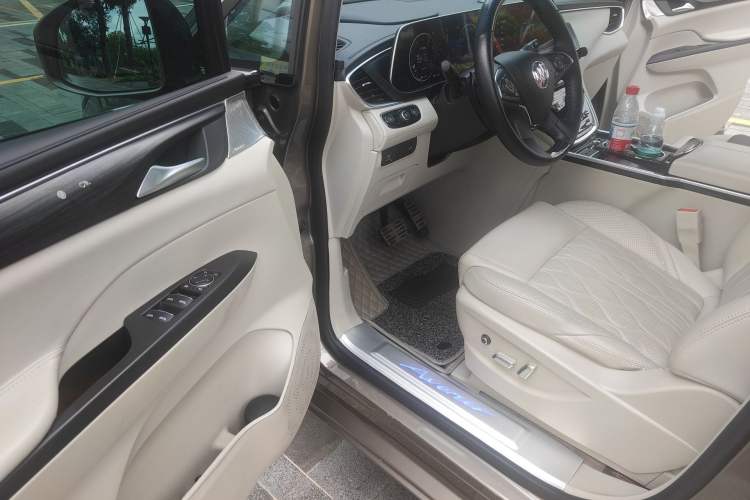 Used Buick GL8 2020 ES Land Cruiser 653T Comfort Edition Driver Seat