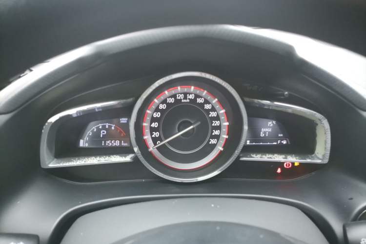 Used Mazda Mazda 3 Axela 2014 Sedan 1.5L Automatic Comfort Model
