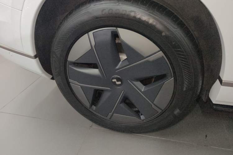 Used ONVO Luxeed L90 2025 Model—Max Six-Seater Version