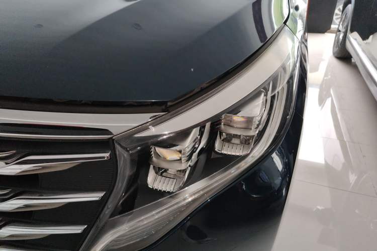 Used GAC Trumpchi M8 2018 320T Luxury Edition
