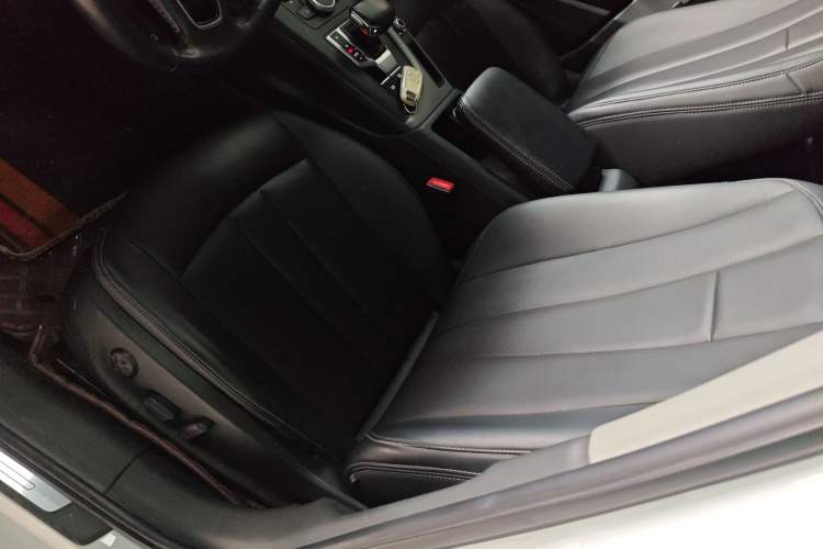 Used Audi A4L 2018 30th Anniversary Edition 30 TFSI Ambition Model