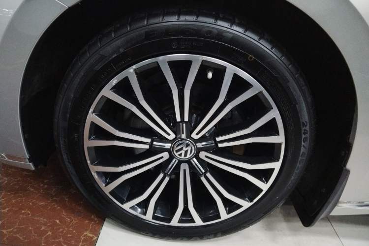 Used Volkswagen Phideon 2016 380TSI Two-Wheel-Drive Supreme Edition