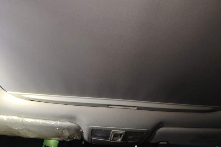 Used Kia Sportage R 2016 2.0L Automatic Two-Wheel Drive DLX Headliner