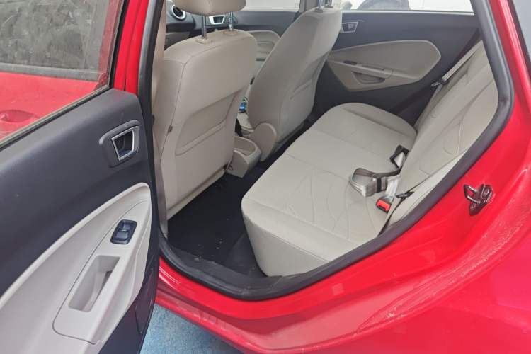 Used Ford Fiesta 2013 Sedan 1.5L Automatic Fashion Edition