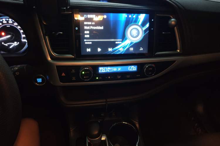 Used Toyota Highlander 2017 2.0T Four-Wheel Drive Luxury Edition 7 Seats
