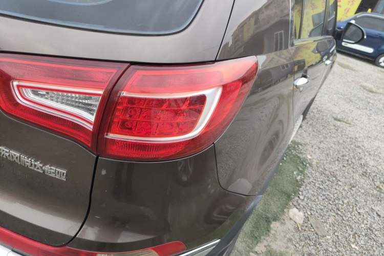 Used Kia Sportage R 2014 2.0L Automatic Two-Wheel Drive GLS Trim
