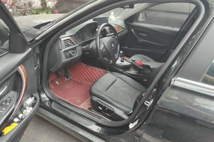 Used BMW 3 Series 2013 320Li Fashion Model
