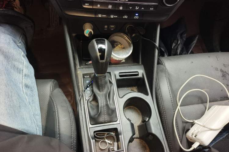 Used Hyundai Tucson 2015 1.6T Dual-Clutch Two-Wheel-Drive Smart Model Gear Lever