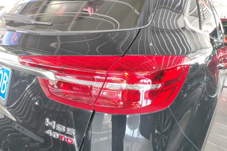 Used Hongqi HS5 2022 Revised Version 2.0T Smart Connect Flagship Edition
