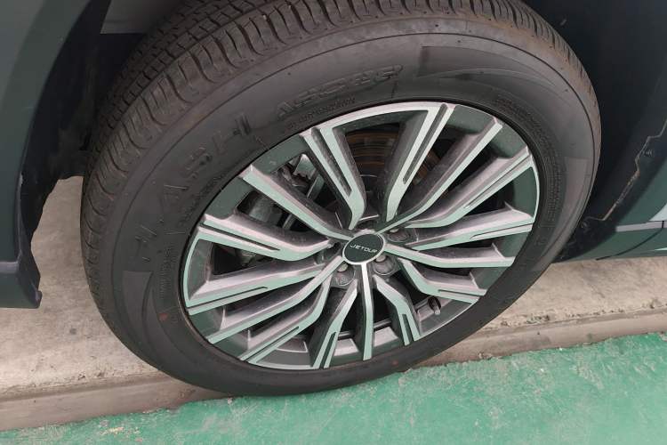 Used JETOUR X90 PLUS 2024 1.6TD DCT Villa 7-Seater
