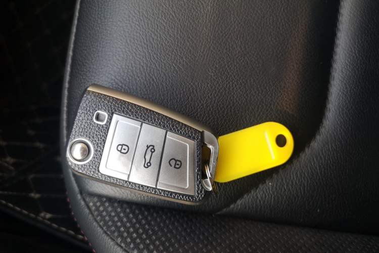 Used Volkswagen Tayron 2020 330TSI Two-Wheel Drive Luxury Smart Connectivity Version