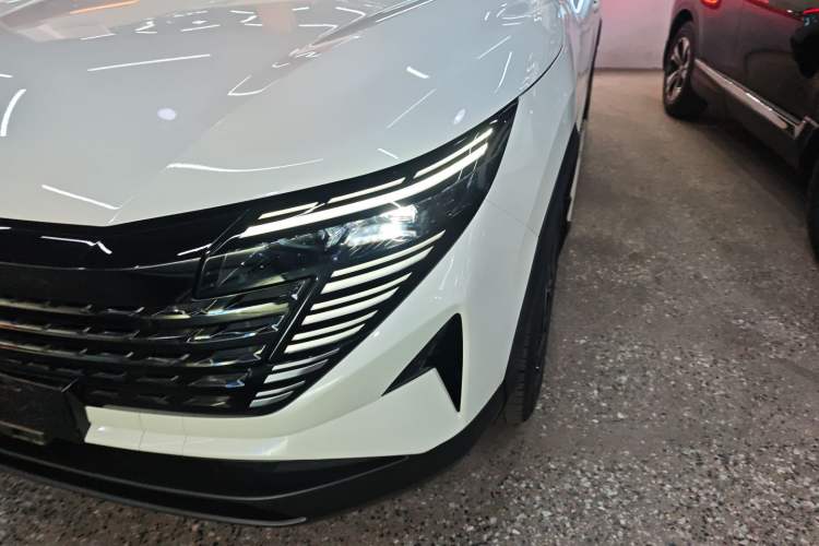 Used Nissan Qashqai 2025 Honor 2.0L CVT XV+ Leading Edition
