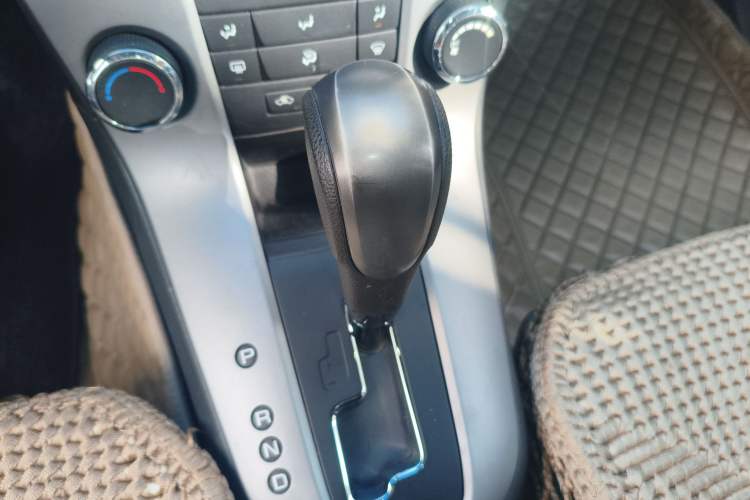 Used Chevrolet Cruze 2013 1.8L SE AT
