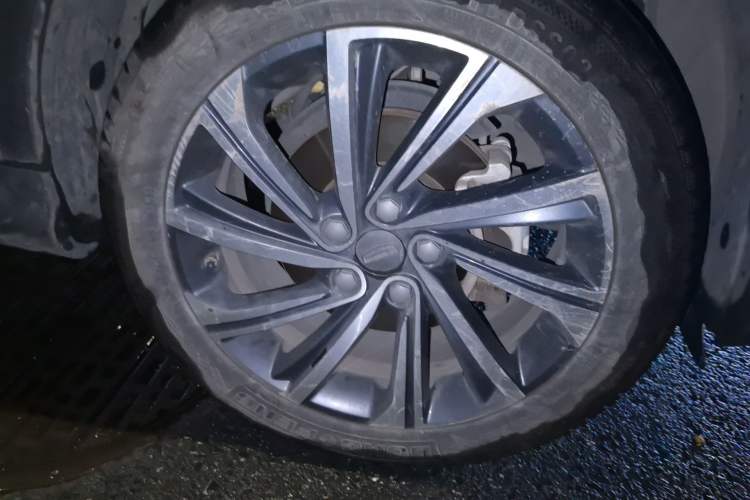 Used Geely Auto Coolray 2019 260T DCT Knight China VI Standard Right Front Wheel Hub