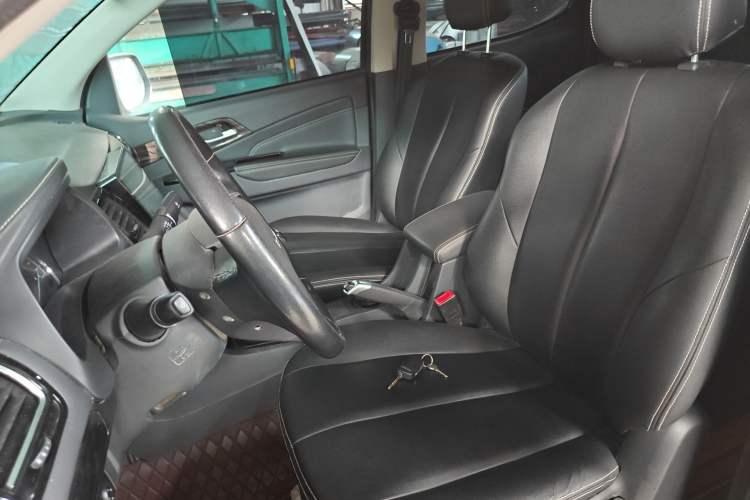 Used Isuzu D-MAX 2019 2.5T Two-Wheel Drive Manual Navigation Edition China VI Standard Extended Version JE4D25Q6A