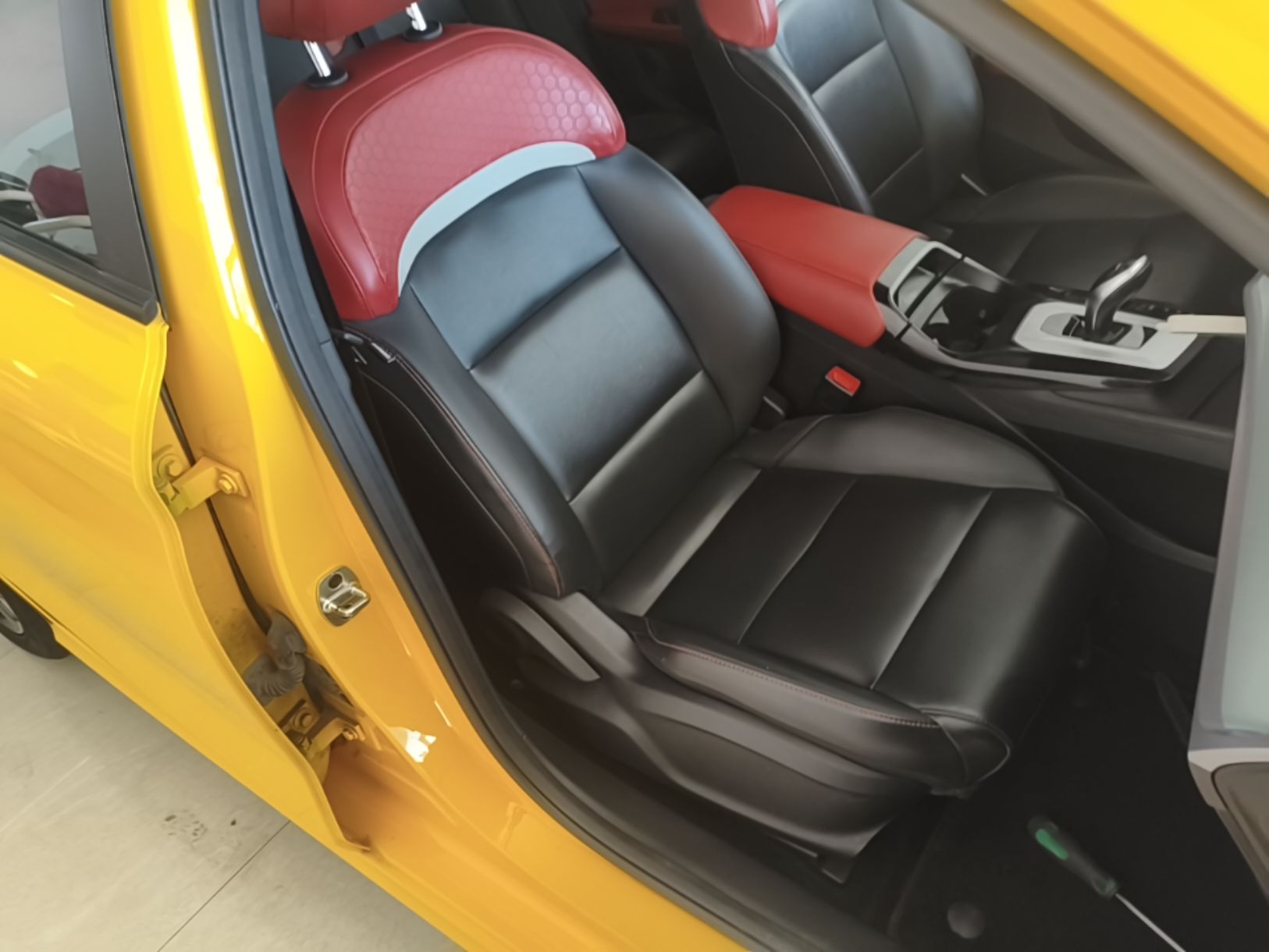 MG 5 2022 300TGI DCT Chao Yue Luxury Edition — снимка 19